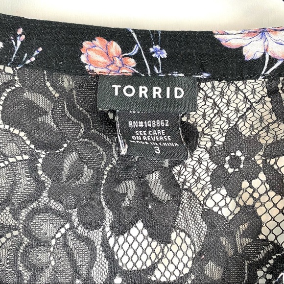 Torrid Black Floral & Lace Babydoll Button Down Tunic Top EUC - Picture 14 of 14